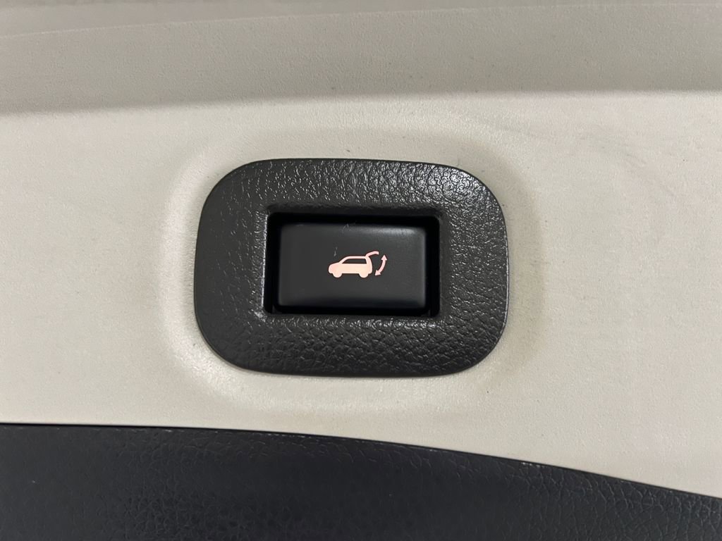 Used 2019 Nissan Rogue SV w/ Premium Package image 42