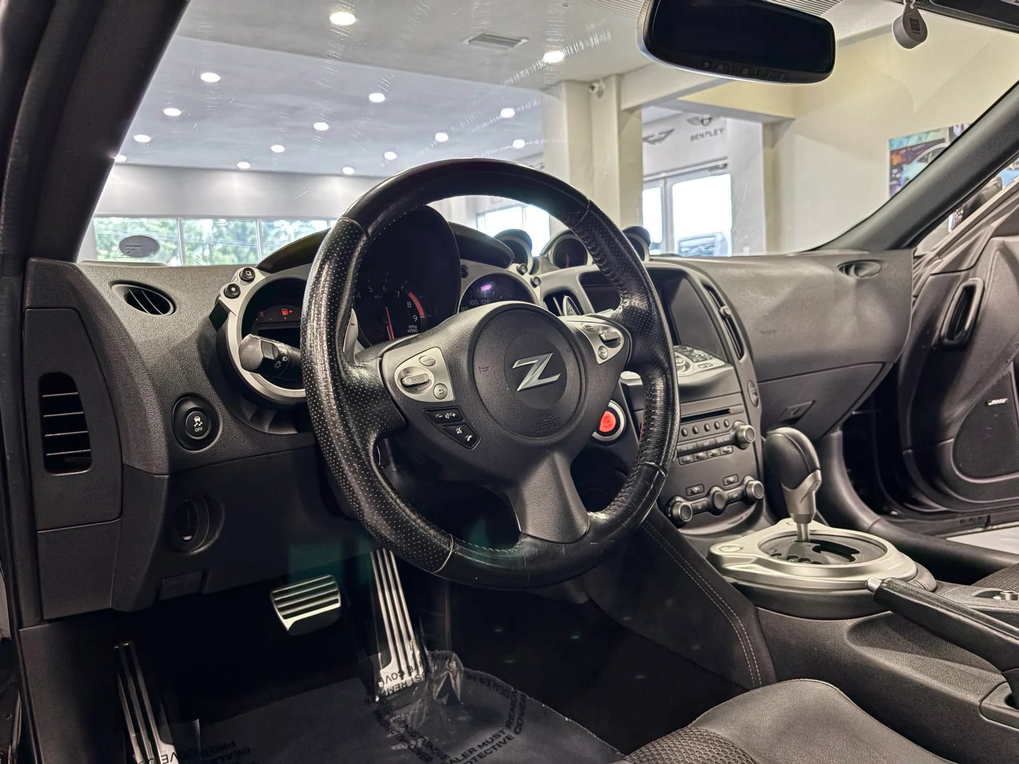 Used 2019 Nissan 370Z Touring RWD image 9