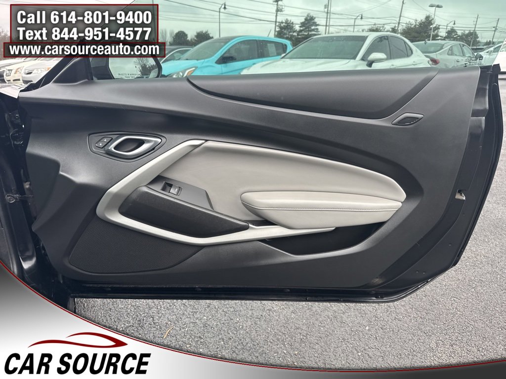 Used 2017 Chevrolet Camaro LT image 31
