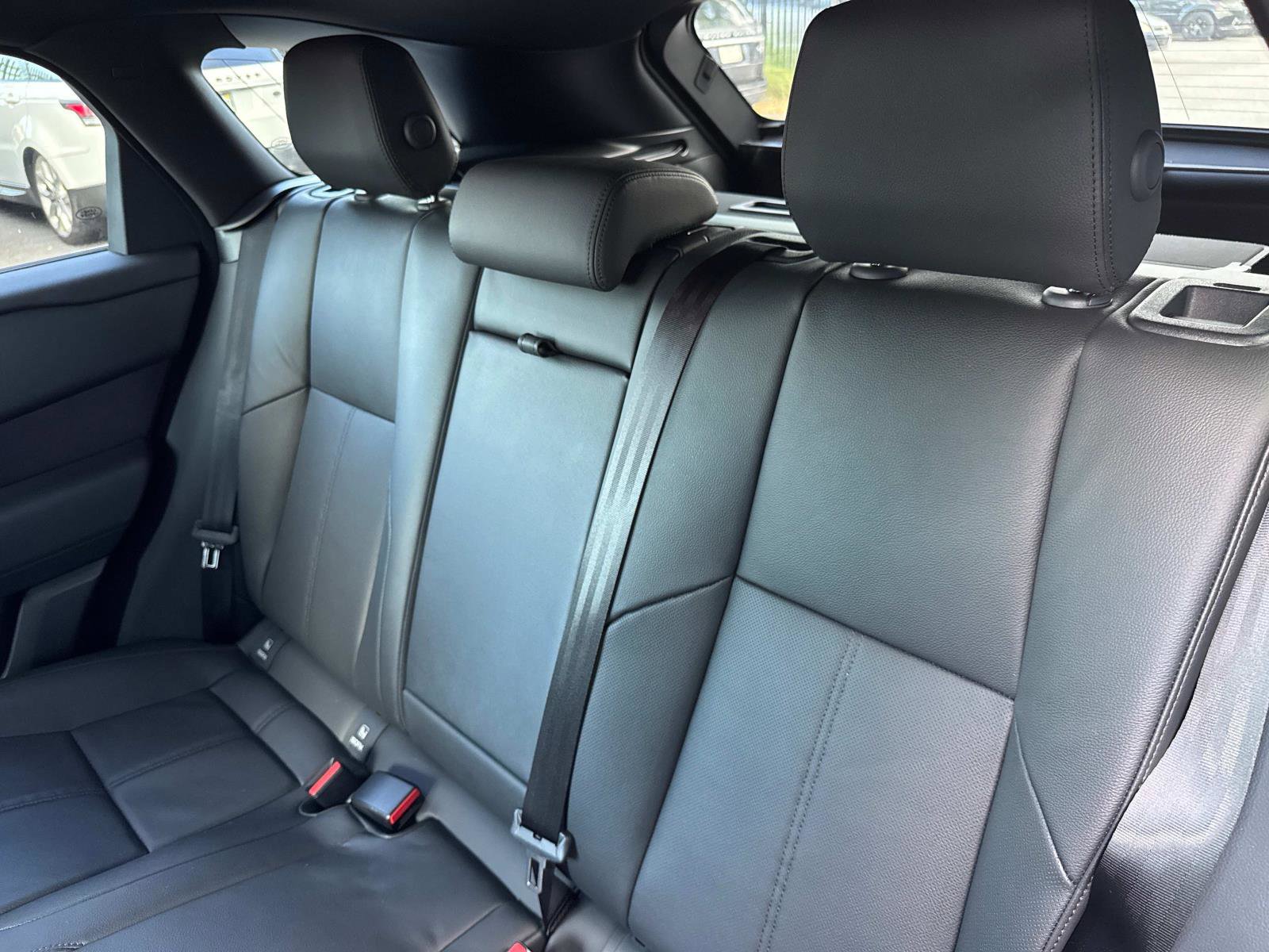 New 2026 Land Rover Range Rover Velar Dynamic SE image 14