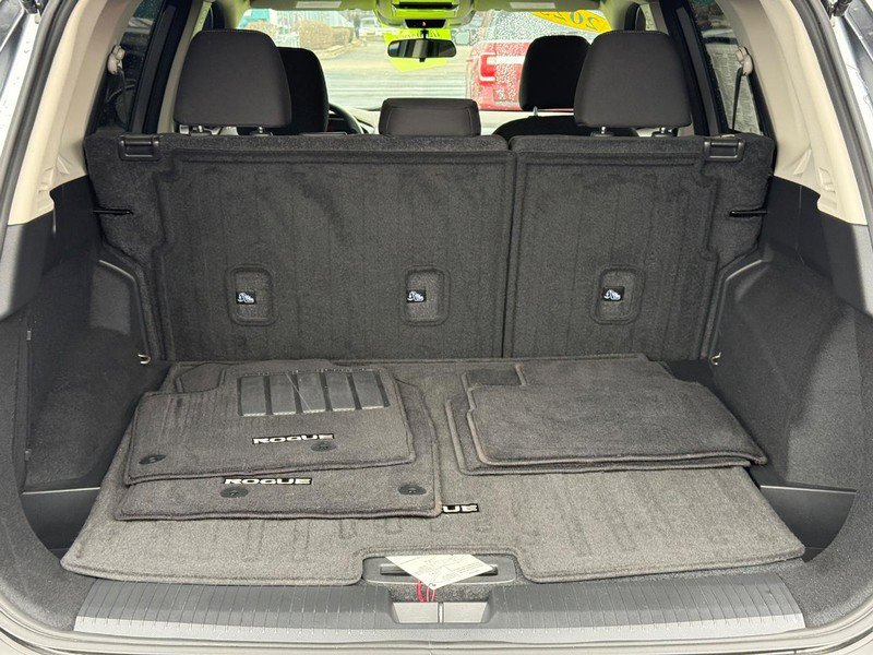 Used 2023 Nissan Rogue S AWD/4WD image 8