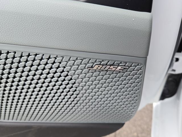 New 2025 Hyundai Elantra Limited image 24