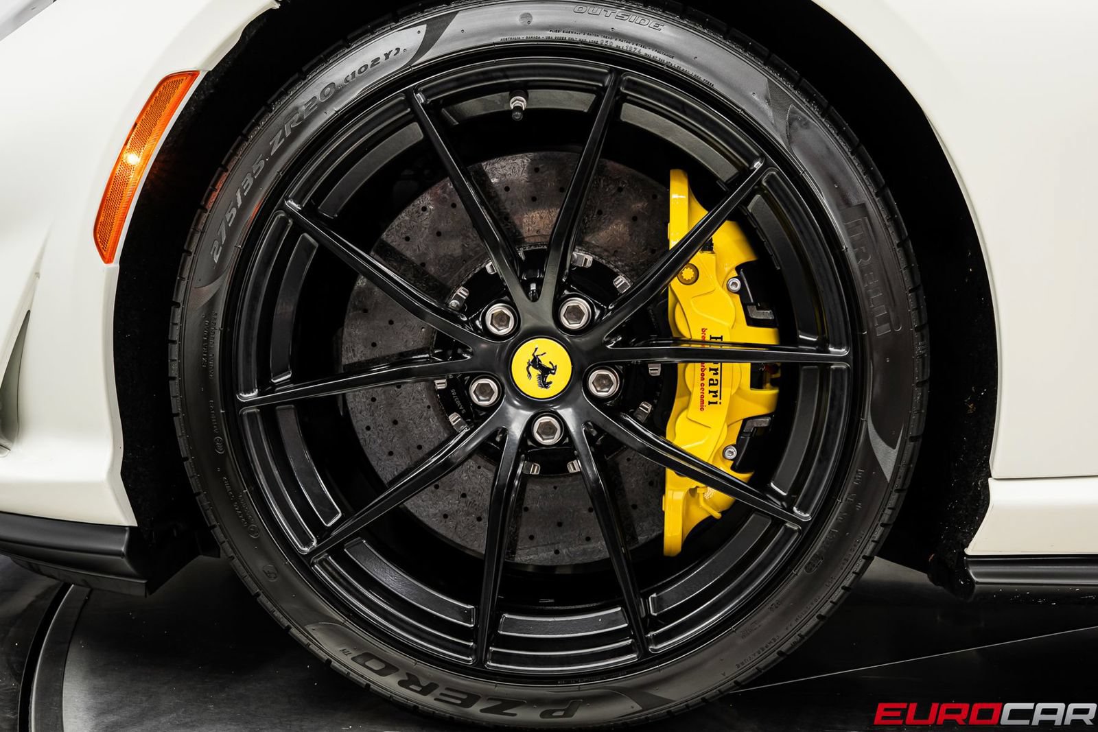 Used 2020 Ferrari 812 Superfast RWD image 23