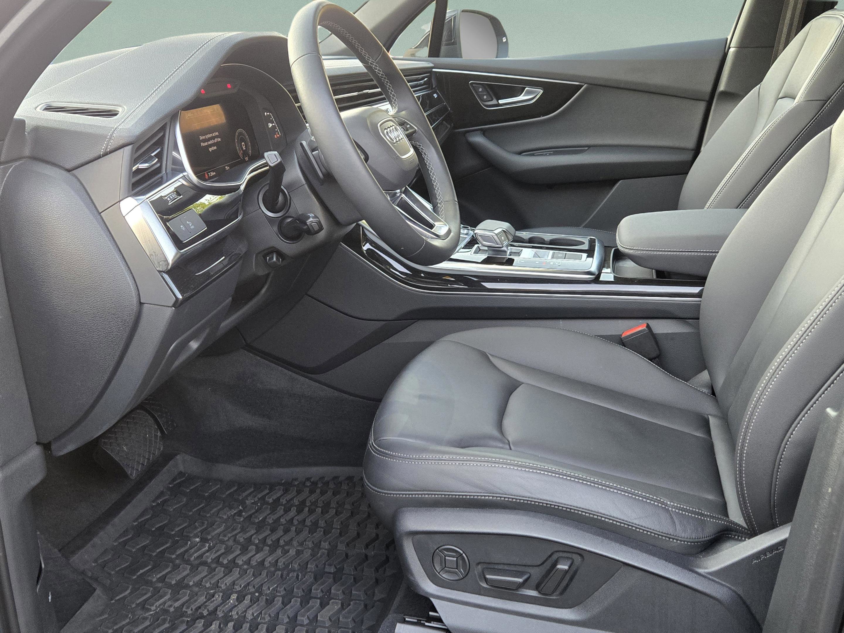 Used 2025 Audi Q7 3.0T Premium w/ Convenience Package image 10