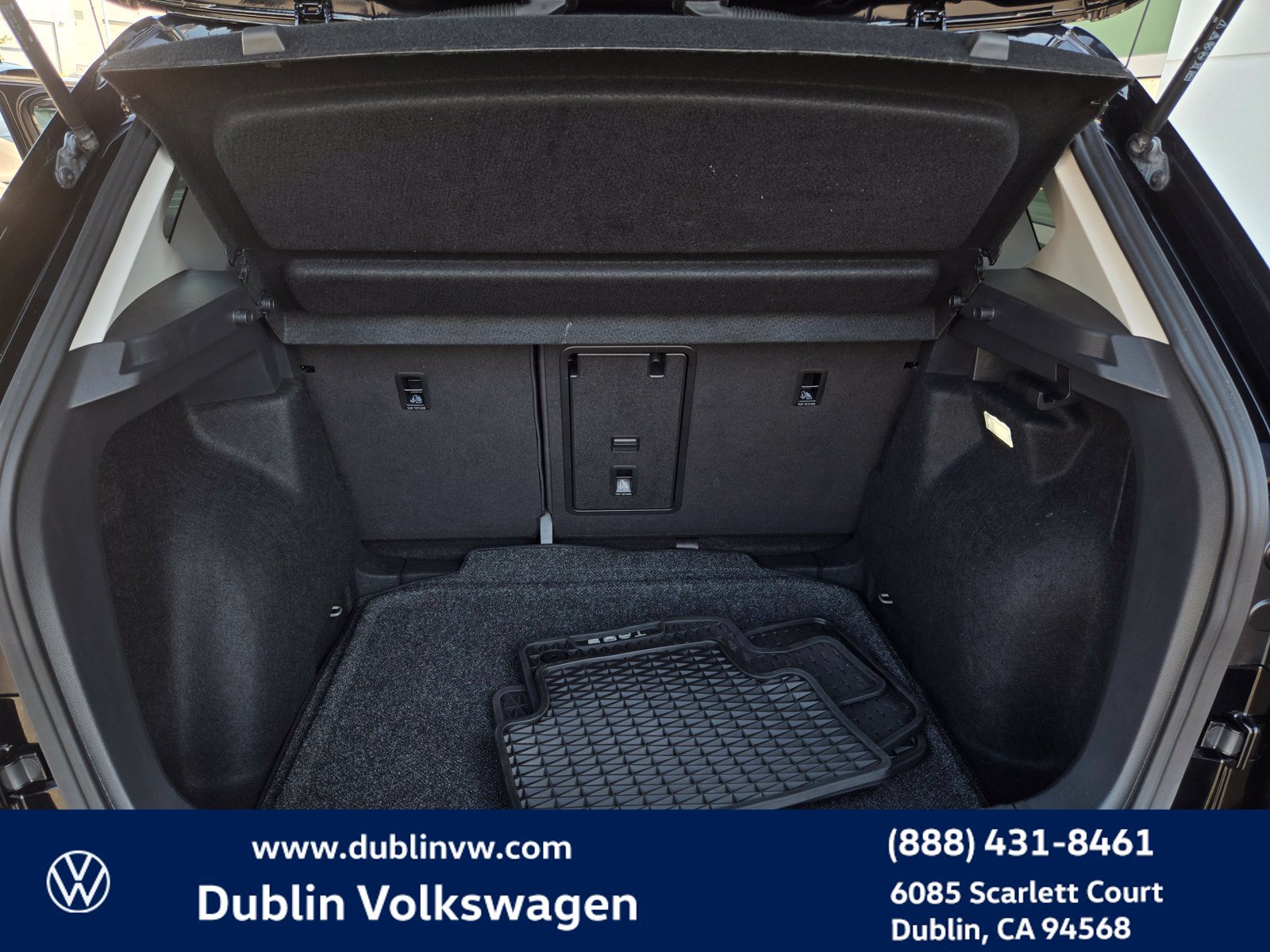 Certified 2024 Volkswagen Taos SE FWD image 23