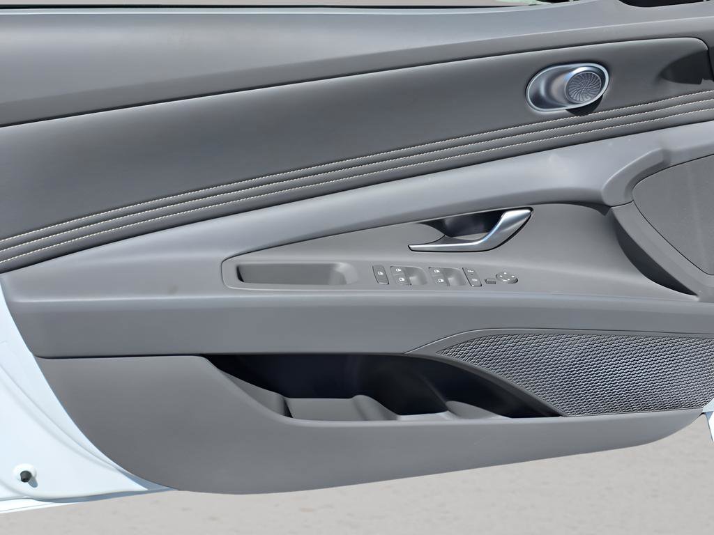 New 2026 Hyundai Elantra SEL Sport image 13