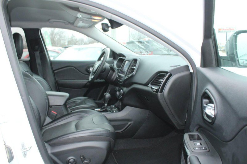 Used 2023 Jeep Cherokee Altitude Lux image 11