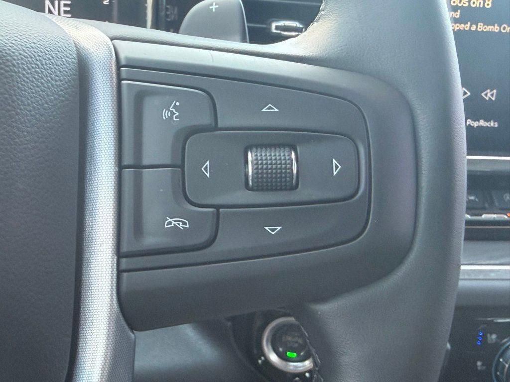 Used 2025 GMC Sierra 1500 SLT w/ SLT Premium Package image 21