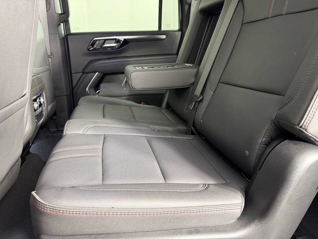 Used 2026 Chevrolet Suburban RST AWD/4WD image 20