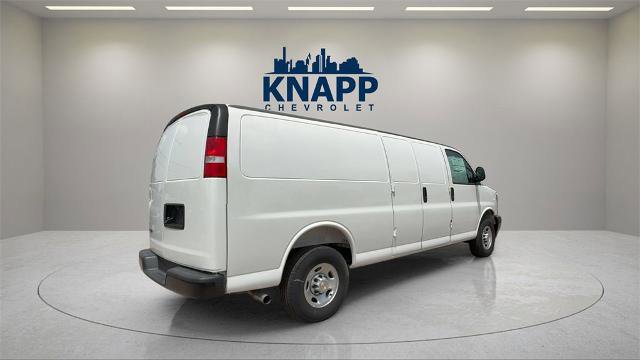 New 2025 Chevrolet Express 2500 Work Van 3D Extended Cargo Van w/ Driver Convenience Package image 5
