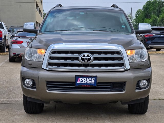 Used 2014 Toyota Sequoia Platinum RWD image 2
