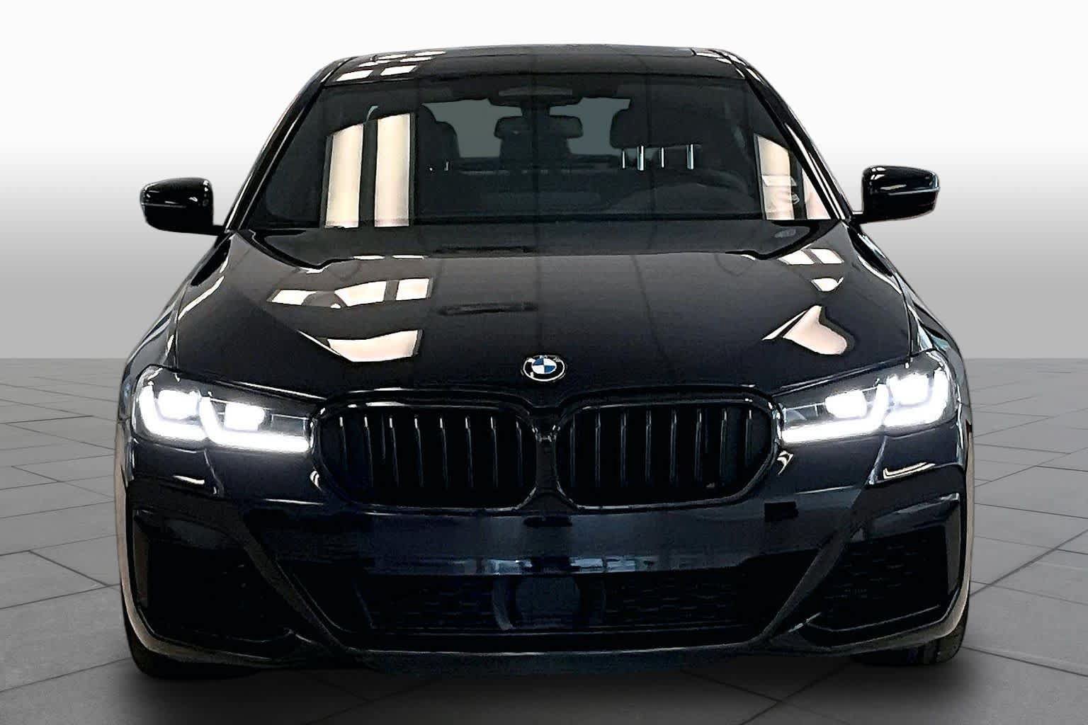 Used 2023 BMW M550i xDrive AWD/4WD image 3