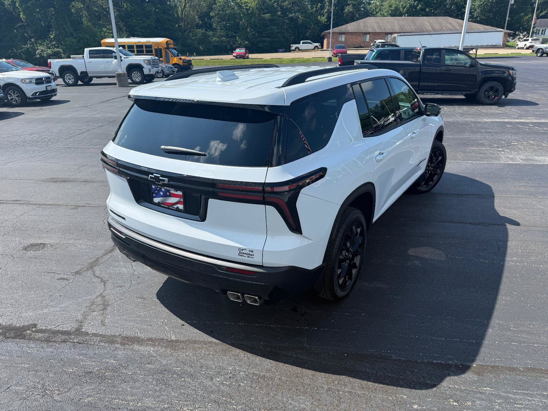 New 2026 Chevrolet Traverse LT w/ Midnight/Sport Edition FWD image 5