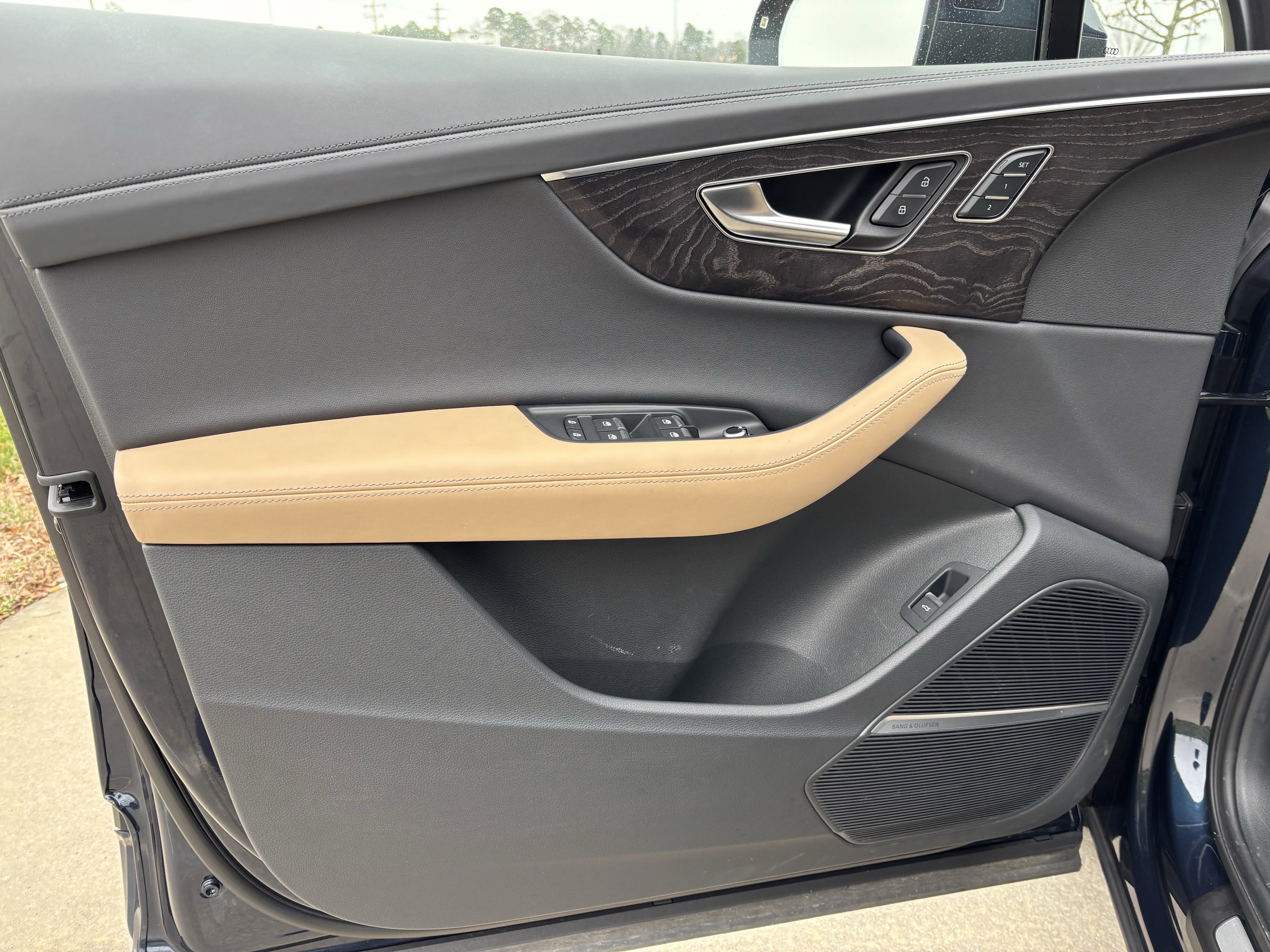 Used 2025 Audi Q7 3.0T Prestige w/ Prestige Package image 13