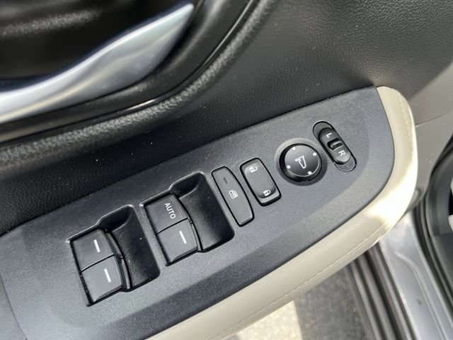 Used 2024 Honda HR-V LX image 17