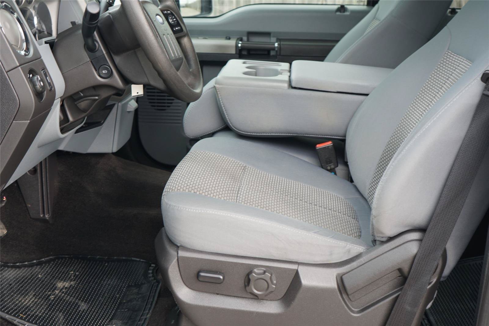 Used 2016 Ford F250 XLT w/ XLT Value Package AWD/4WD image 10