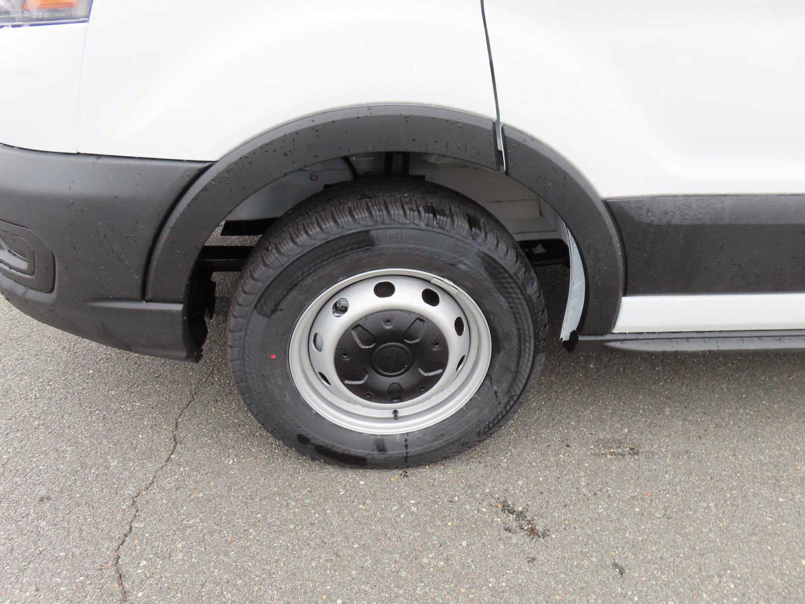 New 2026 Ford Transit 250 148 Medium Roof image 4