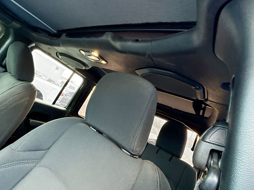 Used 2021 Jeep Wrangler Unlimited Willys image 20