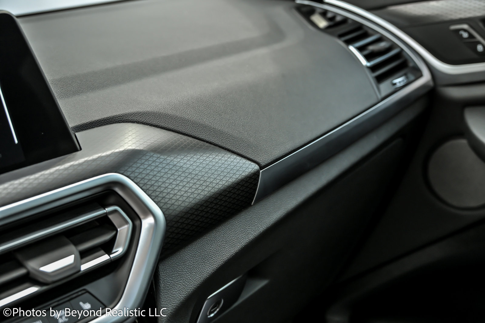 Used 2024 BMW X3 xDrive30i w/ M Sport Package image 48