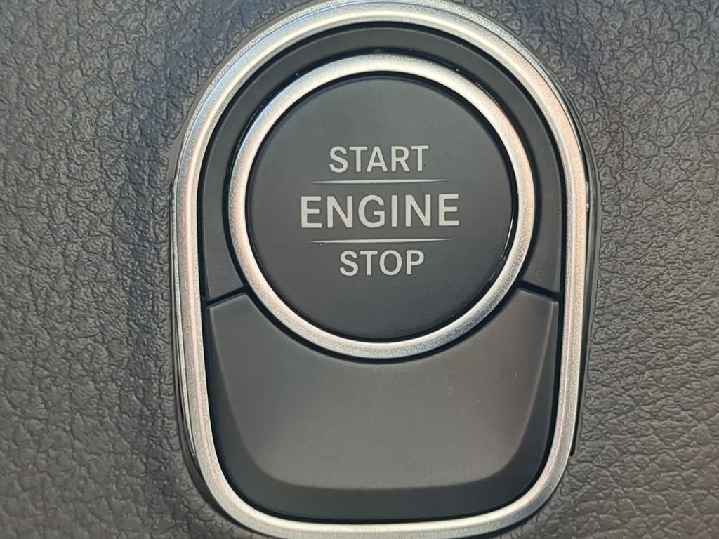 Used 2025 Mercedes-Benz Sprinter 3500 image 15