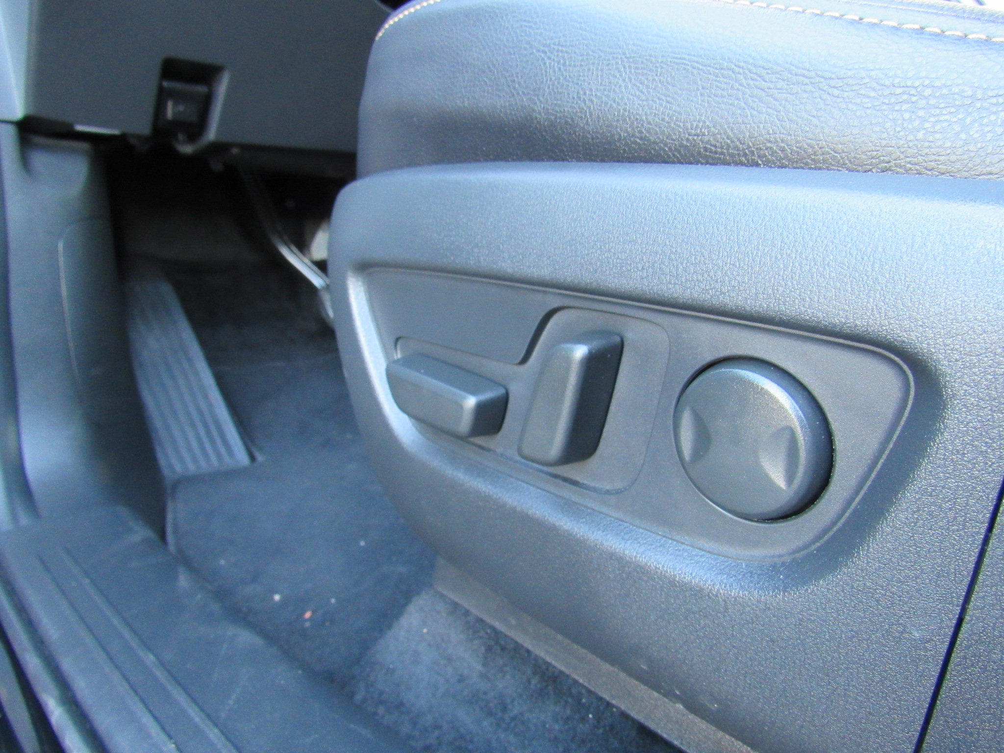 Used 2025 MAZDA CX-90 3.3 Turbo w/ Premium Sport Pkg image 15