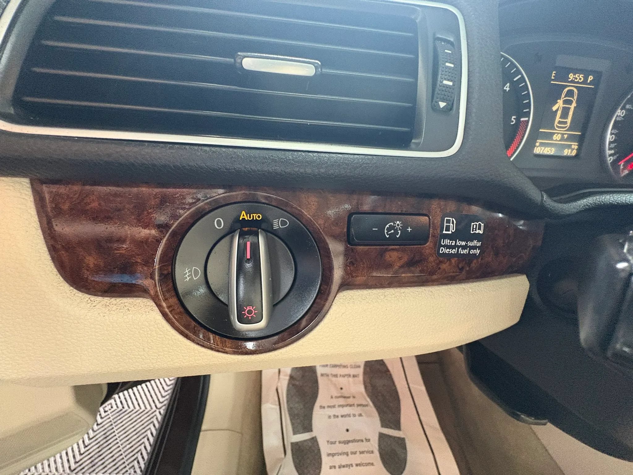 Used 2013 Volkswagen Passat TDI SEL Premium FWD image 10