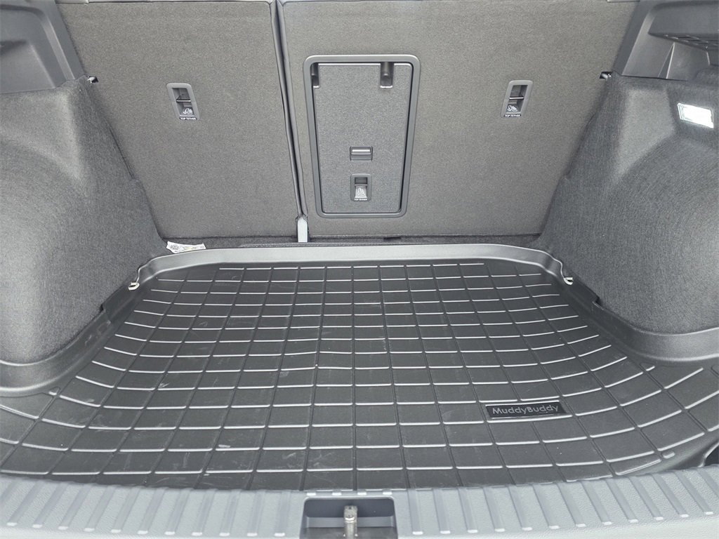 New 2026 Volkswagen Taos SE image 21