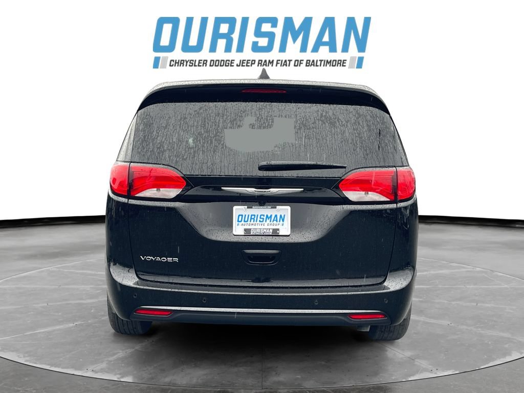 New 2026 Chrysler Voyager LX FWD image 5