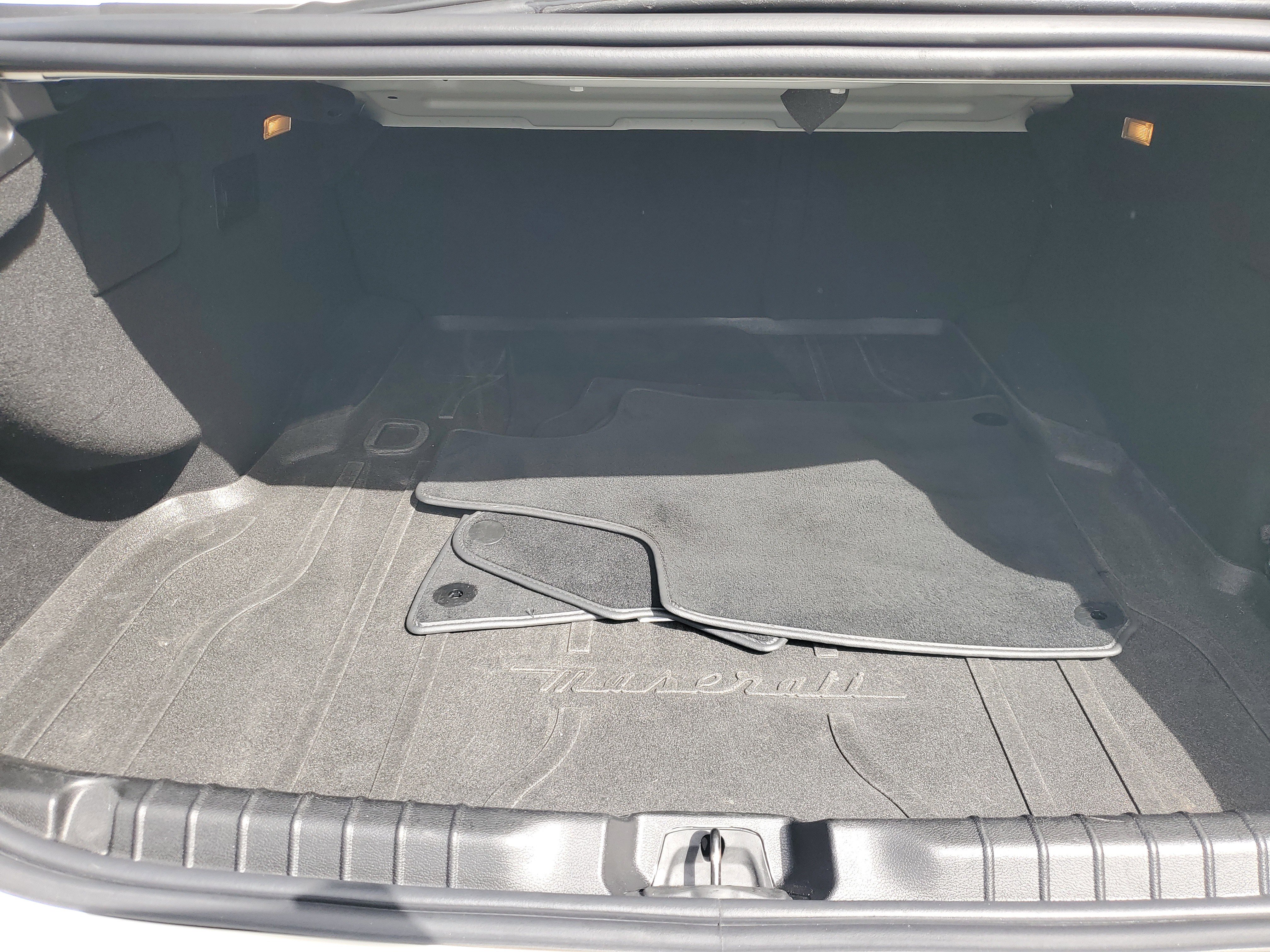 Used 2022 Maserati Ghibli Modena image 28