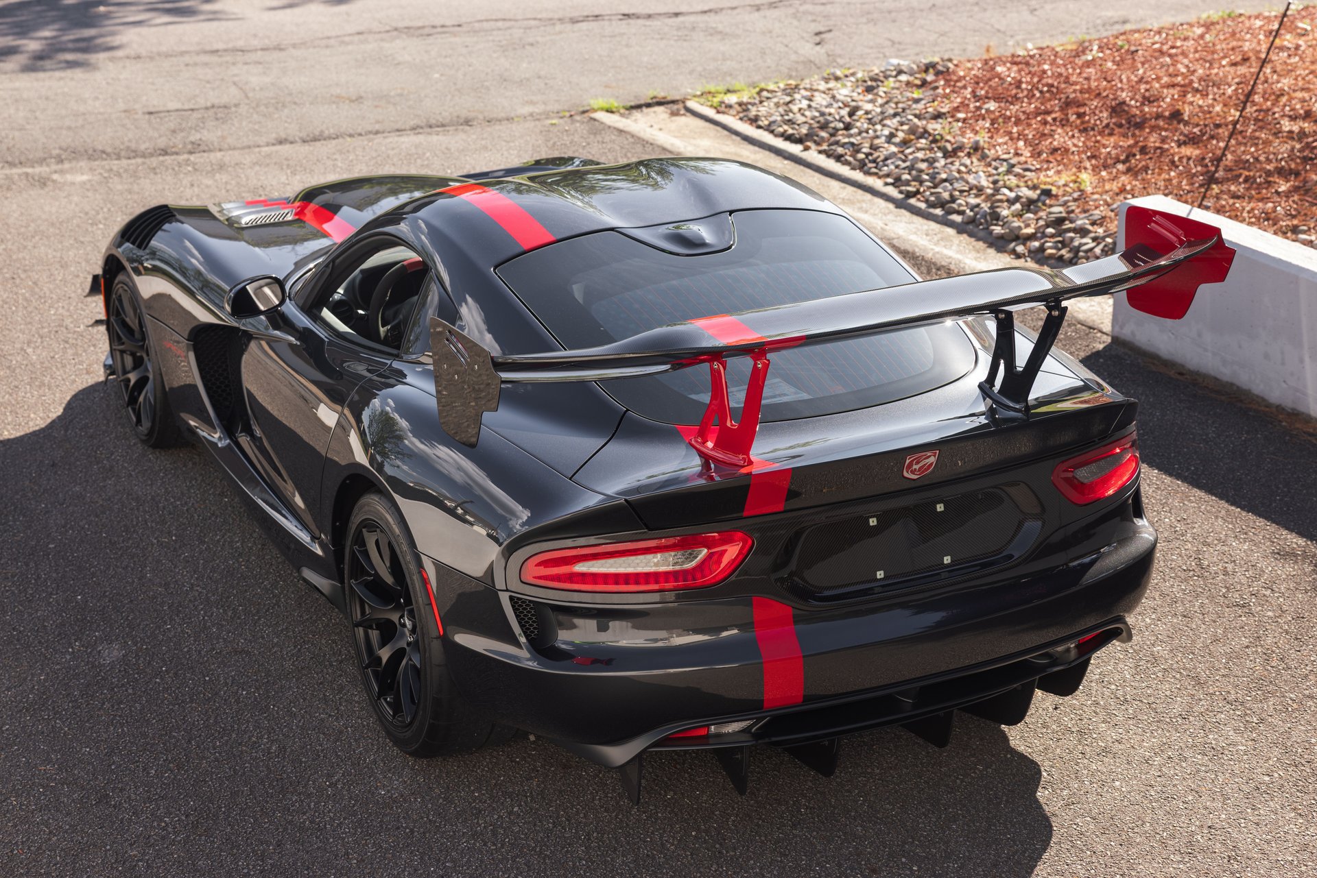 Used 2017 Dodge Viper ACR w/ Extreme Aero Package RWD image 35