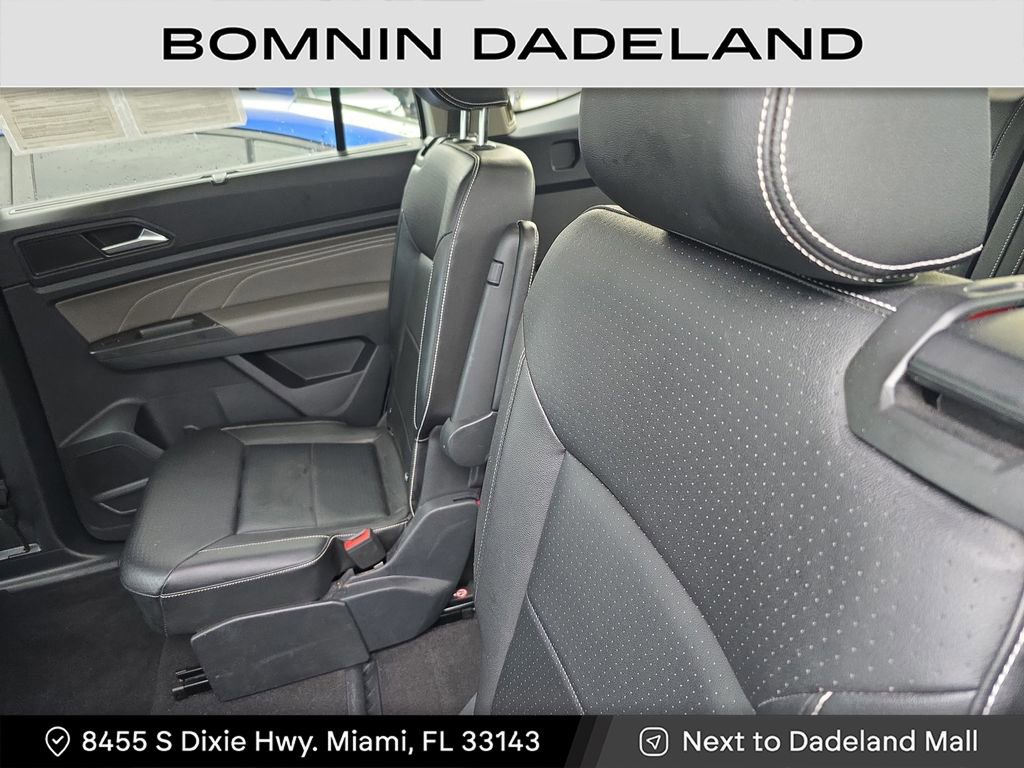 Used 2022 Volkswagen Atlas SEL R-Line image 15