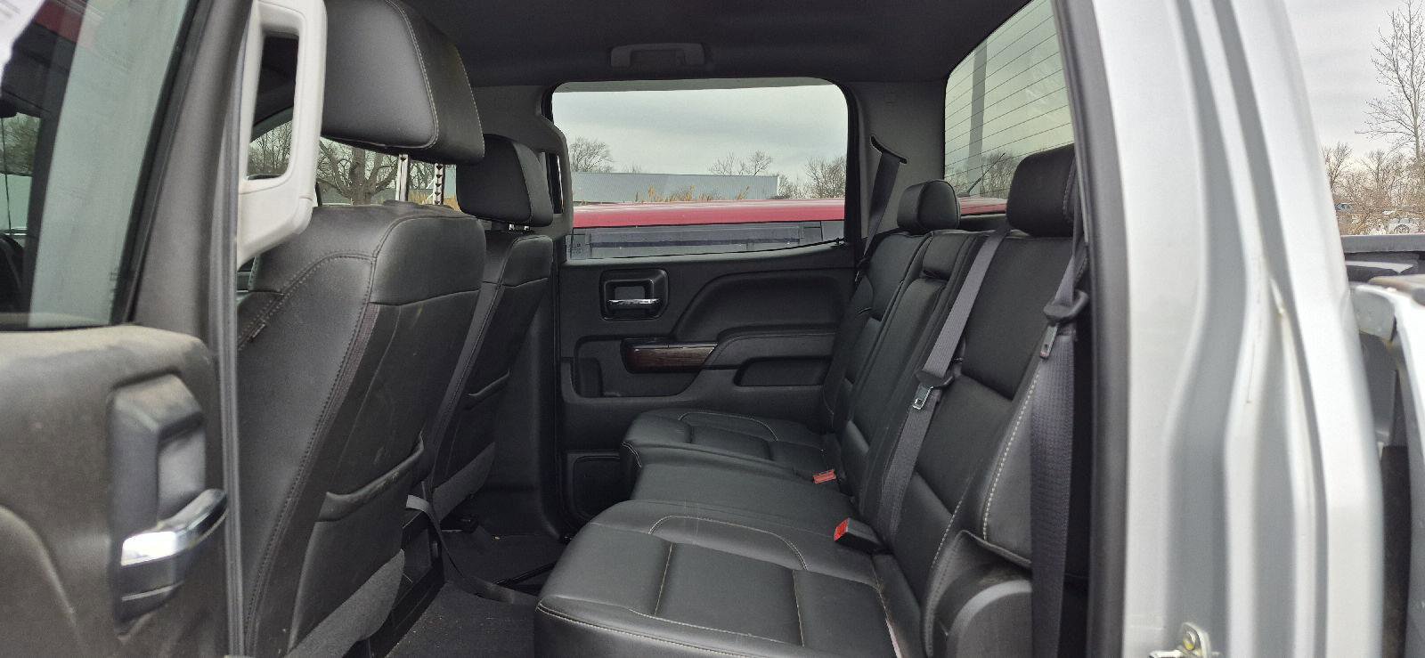 Used 2019 GMC Sierra 2500 SLT w/ Snow Plow Prep Package image 7