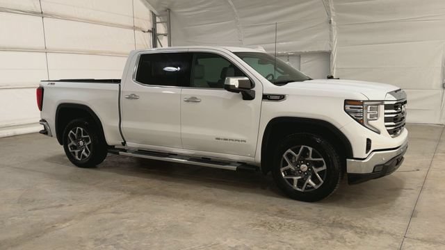 Used 2024 GMC Sierra 1500 SLT w/ SLT Premium Plus Package AWD/4WD image 6