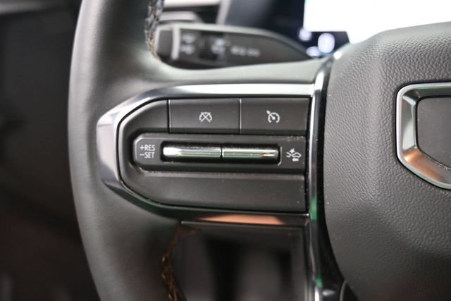 Used 2025 GMC Canyon AT4 w/ Nightfall Edition AWD/4WD image 30