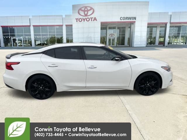 Used 2017 Nissan Maxima SR w/ Midnight Edition image 6