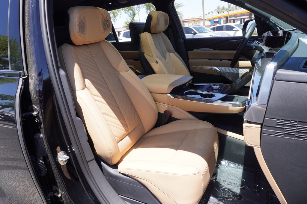 New 2025 Cadillac Escalade IQ Luxury 2 image 12