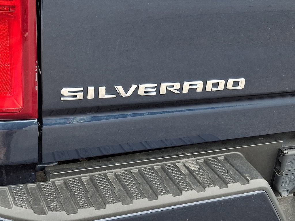 Used 2023 Chevrolet Silverado 3500 High Country w/ Technology Package image 32
