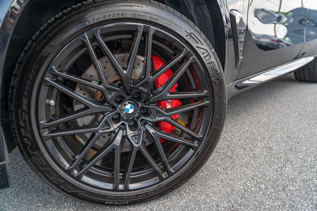 Used 2024 BMW X5 M Competition w/ Executive Package AWD/4WD image 3
