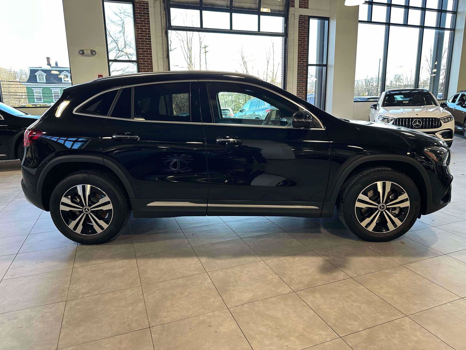 Certified 2025 Mercedes-Benz GLA 250 4MATIC image 5