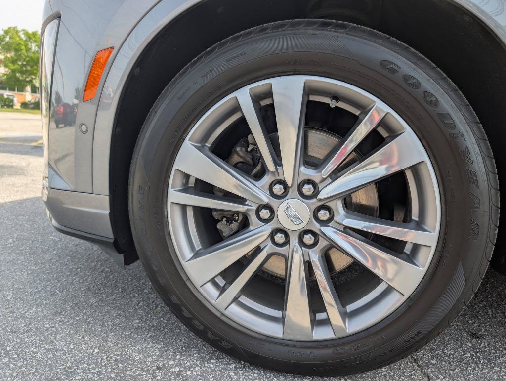 Used 2021 Cadillac XT6 Premium Luxury w/ Platinum Package FWD image 11