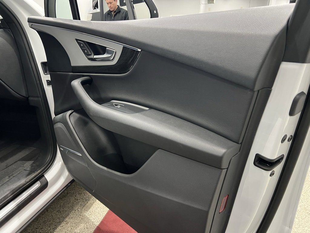Used 2018 Audi Q7 2.0T Premium Plus w/ Premium Plus Package image 34