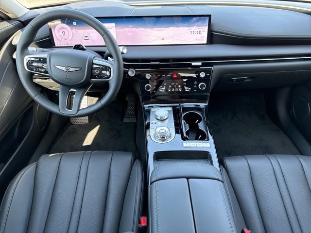 Used 2025 Genesis G80 2.5T image 32