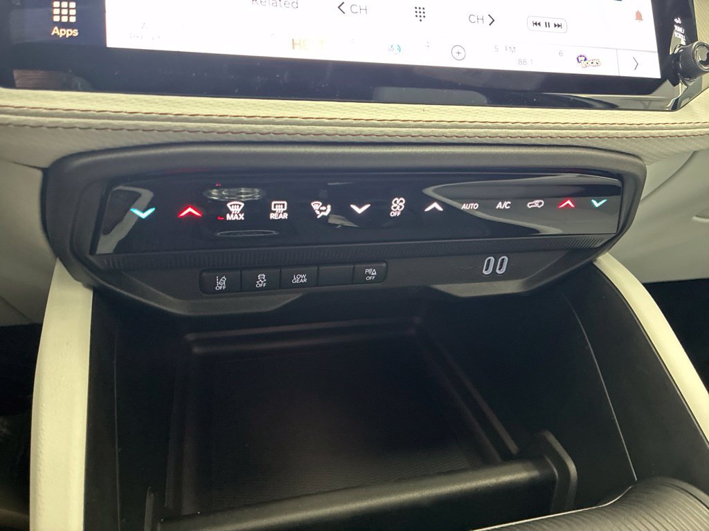 New 2026 Jeep Cherokee Limited AWD/4WD image 40