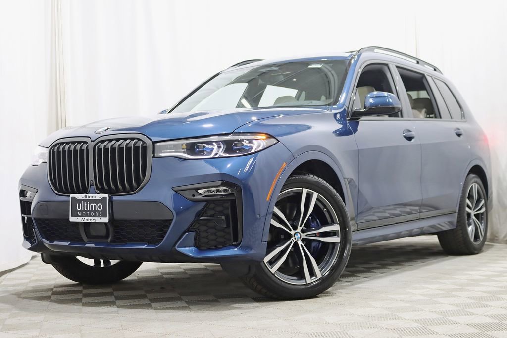 Used 2022 BMW X7 M50i image 6
