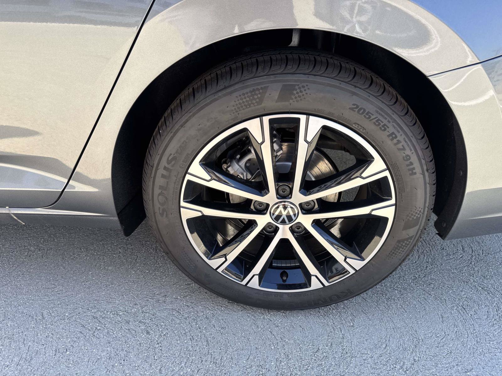 New 2027 Volkswagen Jetta Sport FWD image 5