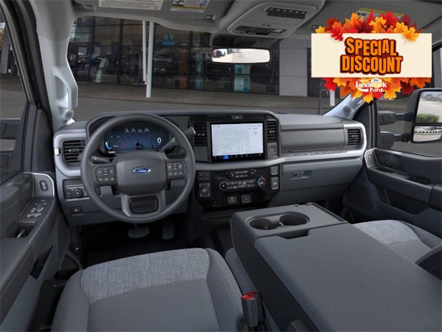 New 2025 Ford F250 XLT w/ Black Appearance Package image 9