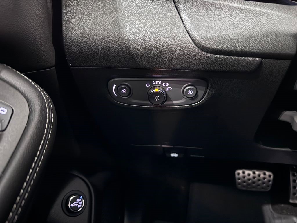 Certified 2023 Buick Encore GX Select w/ Sport Touring Package image 24