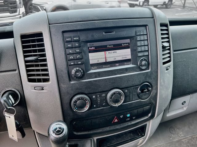Used 2018 Mercedes-Benz Sprinter 2500 image 11