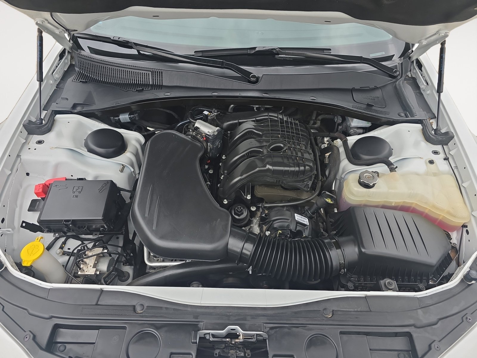 Used 2023 Chrysler 300 Touring RWD image 27