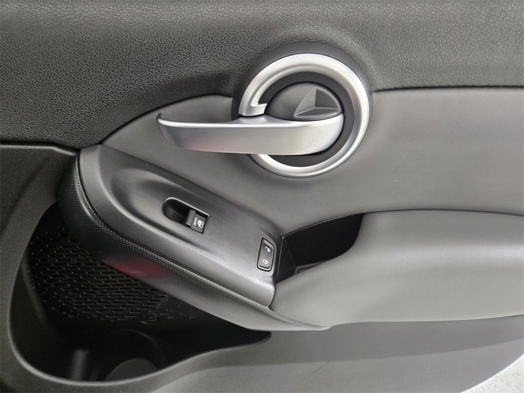 Used 2016 FIAT 500X Easy image 21